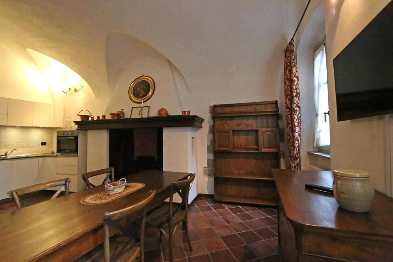Palazzo Del Vicere Aparthotel Lezzeno Kültér fotó