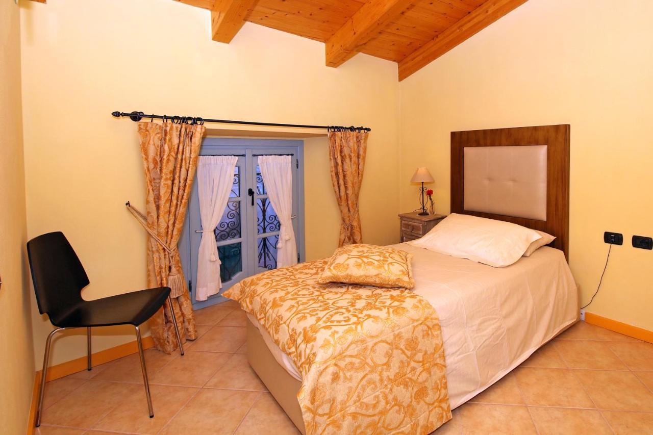Palazzo Del Vicere Aparthotel Lezzeno Kültér fotó