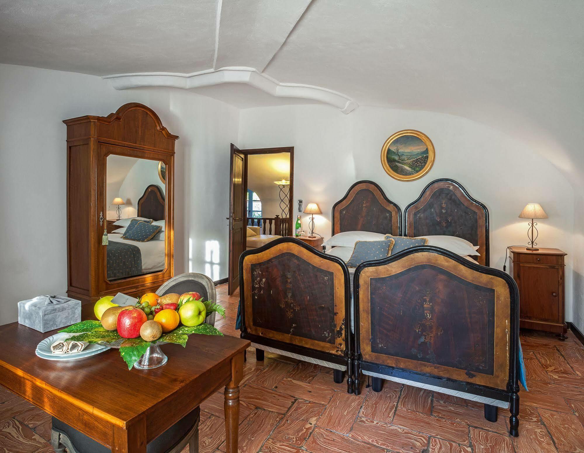 Palazzo Del Vicere Aparthotel Lezzeno Kültér fotó